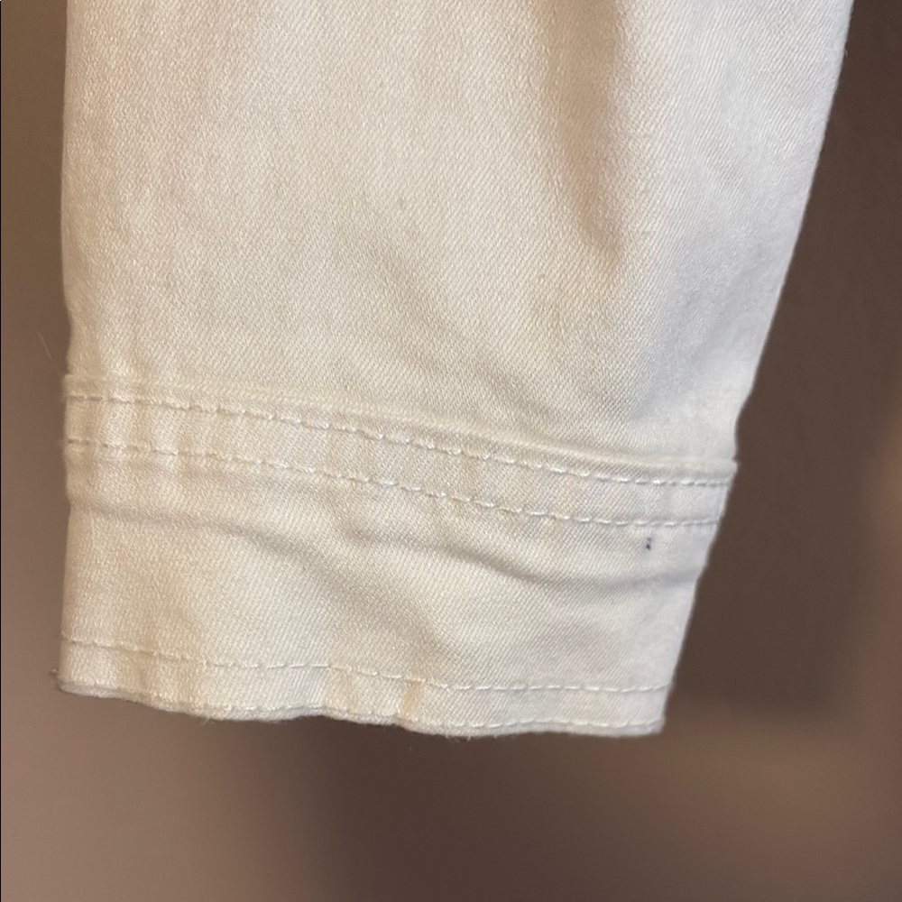 Women's White Denim Jacket - Picture 4 of 8